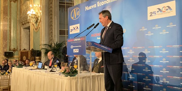 Espadas defiende un pacto de Estado con los ayuntamientos y comunidades para impulsar iniciativas sociales y de lucha contra el cambio climático y destaca la participación de Sevilla en proyectos europeos por 167 millones de euros