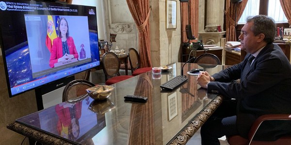 Espadas traslada a empresas e instituciones relacionadas con el espacio, la innovación, la tecnología y la economía digital las prioridades de Sevilla para invertir y captar fondos europeos de recuperación