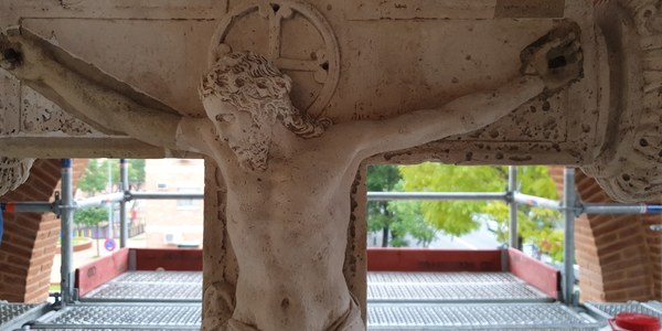El Ayuntamiento finaliza trabajos de conservación y mejora del templete de la Cruz del Campo en el distrito Nervión