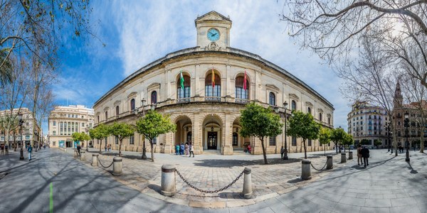 La comisión de reactivación analiza medidas para el impulso del Parque Científico y Tecnológico Cartuja, el comercio y la hostelería así como para la sostenibilidad y lucha contra el cambio climático