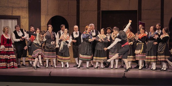La Compañía Sevillana de Zarzuela a punto de colgar el cartel de no hay billetes con ‘La del manojo de rosas’