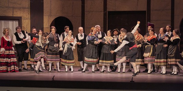 La Compañía Sevillana de Zarzuela regresa este fin de semana al Teatro Lope de Vega con su estreno de ‘La Boda y el Baile de Luis Alonso’