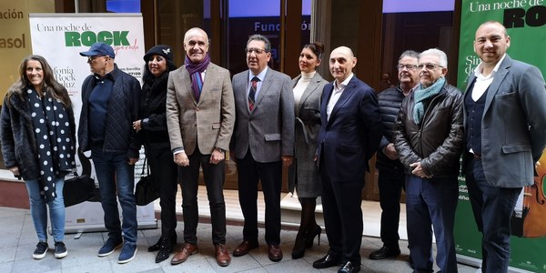 Las voces de Pepe Roca, Medina Azahara, Manuel Carrasco, Manuel Lombo, Argentina o Diana Navarro se fusionan en un concierto sinfónico en homenaje al Rock Andaluz que se celebrará en Fibes los días 27 y 28 de febrero