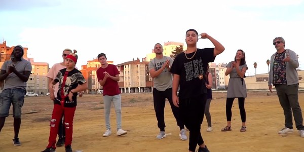 Los artistas Haze y Negro Jari lanzan con los jóvenes de Factoría Urbana el videoclip ‘Todos somos iguales’