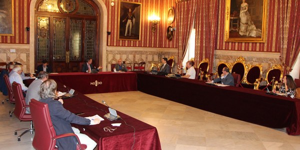 Más de 800 propuestas de 200 entidades, empresas, asociaciones   y particulares se han recibido en el amplio proceso de participación para elaborar el Plan8 de reactivación del turismo en Sevilla