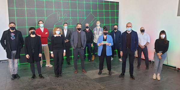 OFFF Sevilla reúne a más de 20 referencias del mundo del diseño y la creatividad a través de  un mundo virtual que se proyecta desde FIBES
