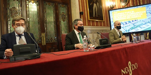 El Ayuntamiento y la Autoridad Portuaria de Sevilla acuerdan completar la reordenación de la zona de transición Puerto-Ciudad con suelo para viviendas junto a la Avenida de Las Razas