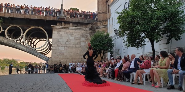 Ayuntamiento y Junta avanzan en el proyecto de reordenación del Paseo de la O y su conexión con la calle Betis mediante una pasarela peatonal sobre el río para revitalizar el espacio y la oferta turística y cultural de Triana