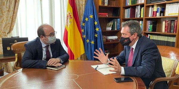 El alcalde pide al ministro de Política Territorial y Función Pública, Miquel Iceta, un acuerdo a corto plazo sobre medidas legislativas de estabilización excepcional del empleo público