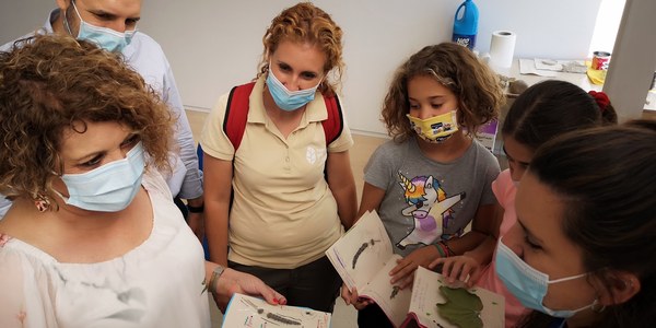 El Ayuntamiento abre el plazo de solicitud de más 1.700 talleres socioculturales ofertados por los distritos para el curso 2021-2022