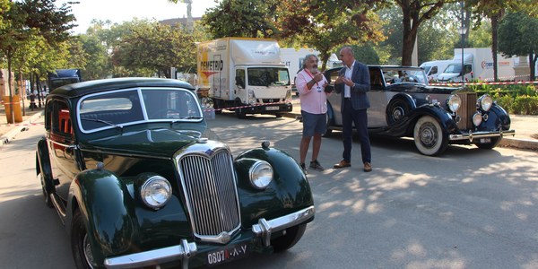 El Ayuntamiento apoya el rodaje de la nueva temporada de ‘The Crown’ en Sevilla, producida por Palma Pictures para Netflix, y destaca la proyección internacional que implica para la ciudad como plató de cine y TV