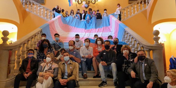El Ayuntamiento apoya la igualdad trans en el acto impulsado por FELGTB, Fundación Triángulo y Asociación Chrysallis