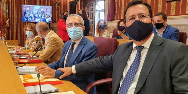 El Ayuntamiento aprueba el abono de 1 millón de euros a la Policía Local por los cambios de turnos necesarios para el dispositivo puesto en marcha durante el estado de alarma