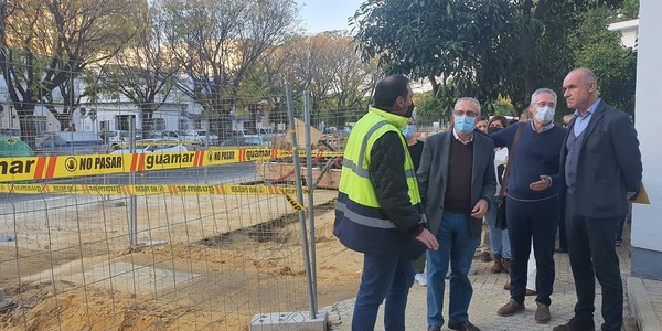 El Ayuntamiento avanza en el proyecto de reurbanización, renovación de redes de abastecimiento y saneamiento y mejora de la iluminación de Juan XXIII con una inversión de tres millones de euros