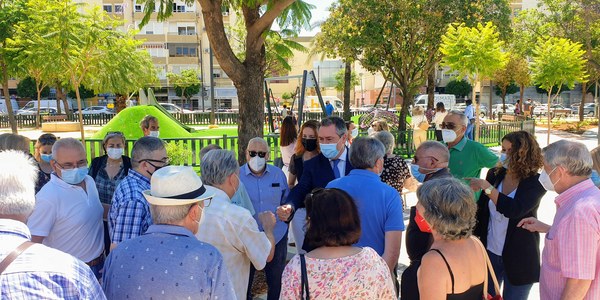 El Ayuntamiento concluye la transformación de la Plaza del Olivo en la Macarena tras una inversión de 861.000 euros