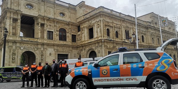 El Ayuntamiento continúa con el proceso de refuerzo del servicio municipal de Protección Civil con tres nuevos vehículos que se suman a los 23 que conforman su flota, 13 de ellos incorporados en los últimos 4 años