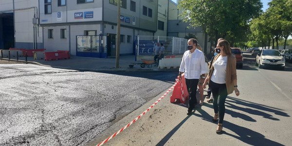 El Ayuntamiento continúa la estrategia de mejora de los parques empresariales con nuevas inversiones en Store, La Negrilla y Carretera Amarilla