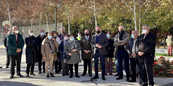 El Ayuntamiento culmina un nuevo proyecto de mejora urbana con la transformación del Parque Blanco White en una zona verde más sostenible, habitable y accesible