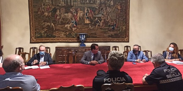 El Ayuntamiento de Sevilla crea una mesa específica del CECOP para el Real Alcázar para reforzar la seguridad de sus visitantes y de los bienes patrimoniales