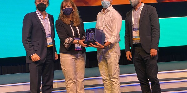 El Ayuntamiento de Sevilla recibe el premio WTTC al liderazgo en el desarrollo de un destino a nivel mundial y a sus estrategias de reactivación en la cumbre de la industria turística internacional celebrada en Cancún