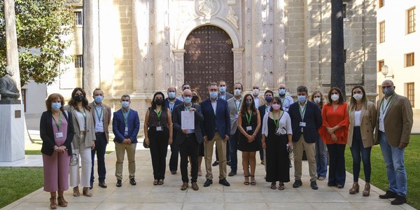 El Ayuntamiento de Sevilla registra con otros diez municipios en el Parlamento el proyecto de nueva Ley andaluza de Cultura promovido por la asociación de profesionales  de la gestión cultural