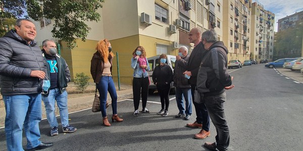 El Ayuntamiento ejecuta un programa de mejoras de acerados y pavimentación de calzadas en calles y espacios públicos del distrito Macarena con una inversión de 125.000 euros