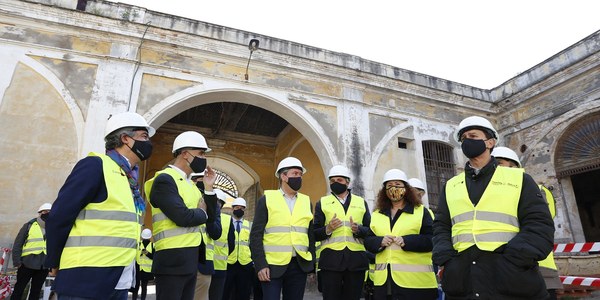 El Ayuntamiento ejecuta ya obras de conservación, rehabilitación y adecuación en todas las naves de la Fábrica de Artillería que conformarán el nuevo Centro Magallanes de Industrias Culturales y Creativas