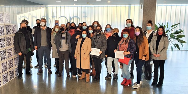 El Ayuntamiento entrega los diplomas al alumnado del curso de auxiliar de gestión de sala y producción de espectáculos en vivo celebrado en Factoría Cultural