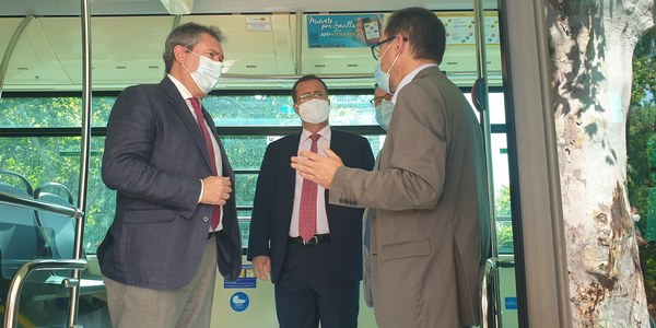 El Ayuntamiento estrena esta semana las nuevas líneas rápidas Sur y 3, refuerza la línea Norte y la del Aeropuerto y recupera las rutas nocturnas