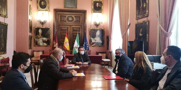 El Ayuntamiento impulsa con el trámite de consultas previas la revisión de la ordenanza que regula los quioscos de prensa para abrir nuevas posibilidades de actividad y generación de ingresos