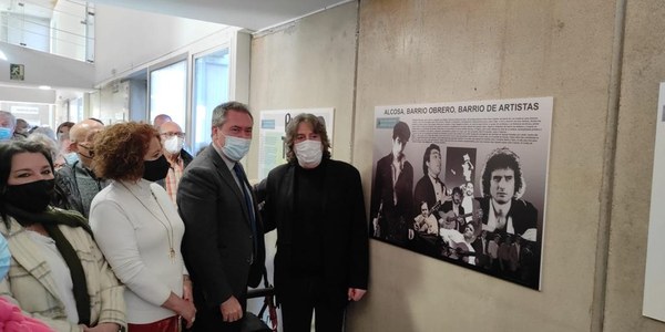El Ayuntamiento impulsa la exposición ‘50 años de Parque Alcosa’ con documentación del origen de la barriada