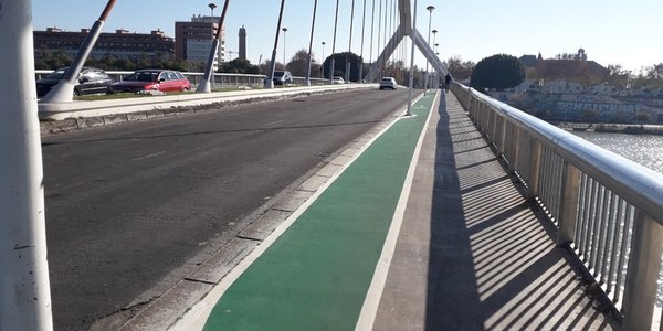 El Ayuntamiento inicia mañana los trabajos de repavimentación de los accesos al PCT Cartuja por el Puente de la Barqueta