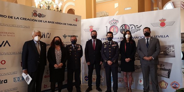 El Ayuntamiento participa en la celebración del Centenario de la Base Aérea de Tablada