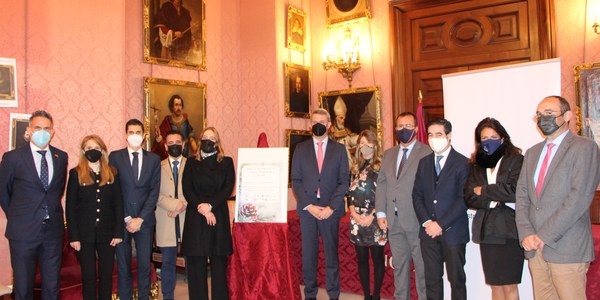 El Ayuntamiento pone en marcha con motivo de la Navidad una campaña de apoyo a comercios y establecimientos hosteleros del Distrito Casco Antiguo