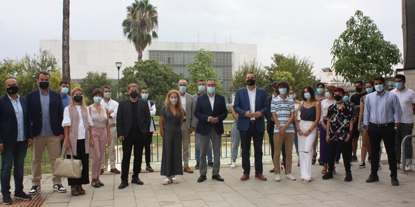 El Ayuntamiento refuerza la estrategia dirigida a la juventud sevillana con un proyecto piloto de plataforma online para la realización de cursos de formación