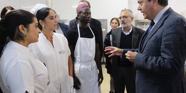 El Ayuntamiento refuerza su estrategia de empleo con una nueva convocatoria del programa laboral Redes+ que alcanza las 525 plazas para realizar itinerarios de formación y prácticas becadas