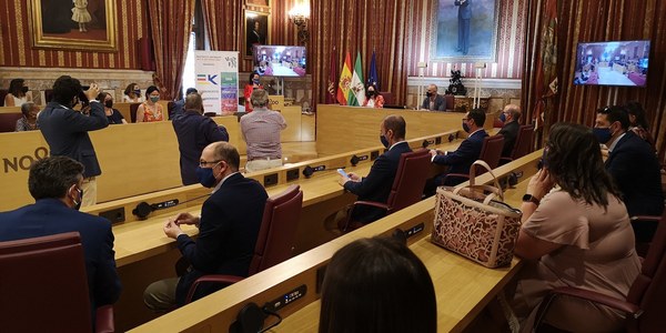El Ayuntamiento respalda el proyecto europeo desarrollado por Salesianos Triana que ha permitido la creación de una App turística de Sevilla por parte de alumnos de centros educativos de España, Francia e Italia