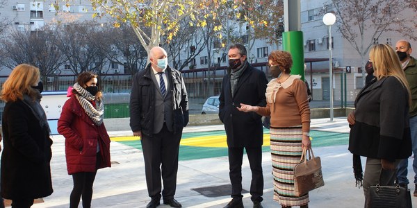 El Ayuntamiento sustituye el cerramiento en el CEIP Al Ándalus del Distrito San Pablo-Santa Justa e introducirá nuevas especies vegetales y sistema de riego por goteo por casi 160.000 euros