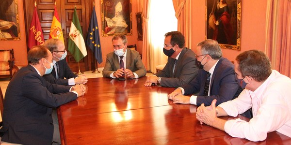 El Ayuntamiento y el Ateneo trabajan en los preparativos y en el dispositivo municipal para la Cabalgata de los Reyes Magos de 2022