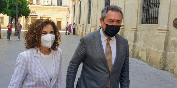 El Ayuntamiento y el Ministerio de Hacienda acuerdan la compra de las casas 7-8 del Patio de Banderas y la cesión a la ciudad de los suelos Marqués de Contadero