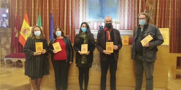 El Ayuntamiento y la Asociación de Amigos del Libro Antiguo de Sevilla presentan la obra ‘Libres y libreras. 35 mujeres del libro en Londres’