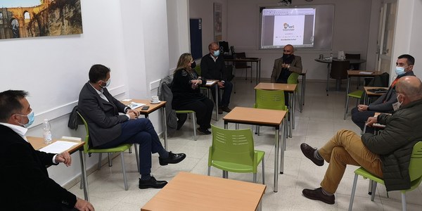 El Ayuntamiento y la Asociación de Escuelas de Español inician un trabajo conjunto para definir estrategias que refuercen Sevilla como destino de referencia en España en turismo idiomático