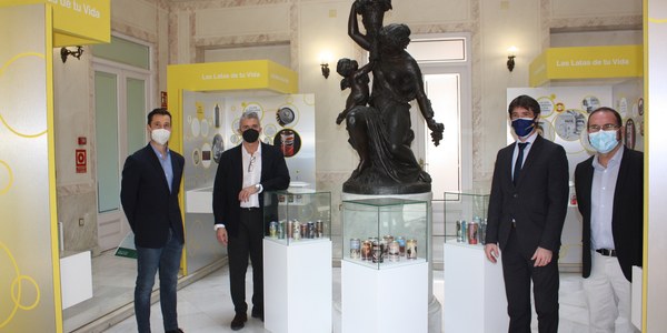El Centro Cívico de Las Sirenas acoge la exposición ‘Las latas de tu vida, las vidas de tu lata’, una revisión desde el punto de vista histórico y del reciclaje de este envase que se puede visitar hasta el 30 de abril