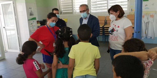 El Distrito Cerro-Amate desarrolla durante el mes de julio su escuela de verano destinada a menores de barriadas incluidas en el Plan Integral de Su Eminencia