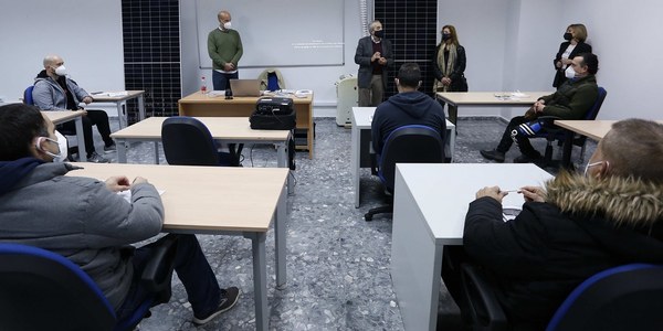 El paro registra en Sevilla en junio una caída histórica y se sitúa en el nivel más bajo desde la víspera del inicio de la pandemia