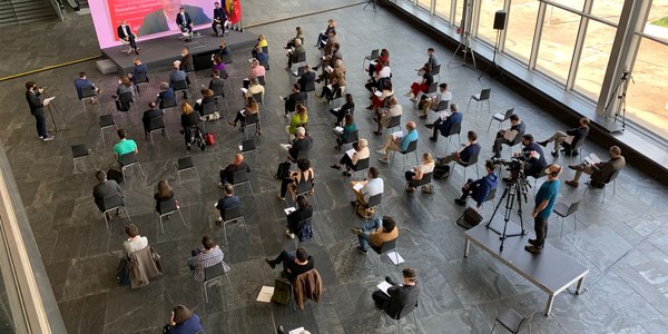 Espadas propone crear una red multidisciplinar de profesionales para concretar proyectos en Sevilla que puedan acogerse a fondos europeos conforme a la iniciativa ‘Nueva Bauhaus’