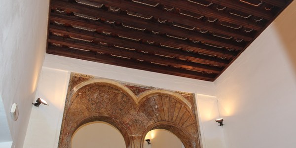 La Junta de Gobierno aprueba la adquisición definitiva de las casas 7-8 del Patio de Banderas tras el acuerdo con el Estado para la incorporación de los restos del palacio de Al-Mutamid a las visitas y al relato histórico-artístico del Real Alcázar