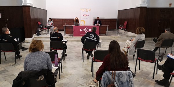 La Junta de Seguridad del Distrito Macarena constata que el altercado del Polígono Norte fue un caso aislado, destaca la coordinación entre Policía Local y Nacional y traslada un mensaje de tranquilidad
