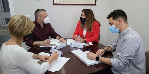 La Residencia Flora Tristán de la UPO abre sus puertas para acompañar a niños y jóvenes del Polígono Sur en sus tareas escolares con el apoyo del Ayuntamiento de Sevilla