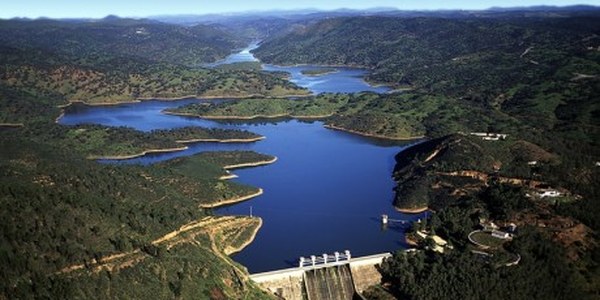 Las últimas lluvias aportan 32 metros cúbicos a los embalses de Emasesa, equivalentes a tres meses de consumo, pero el estado de Prealerta por sequía se mantiene y se pide la colaboración de ciudadanos y empresas para conseguir más ahorro de agua